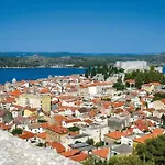 Two-bedroom In Apartment Brodarica (Sibenik-Knin)