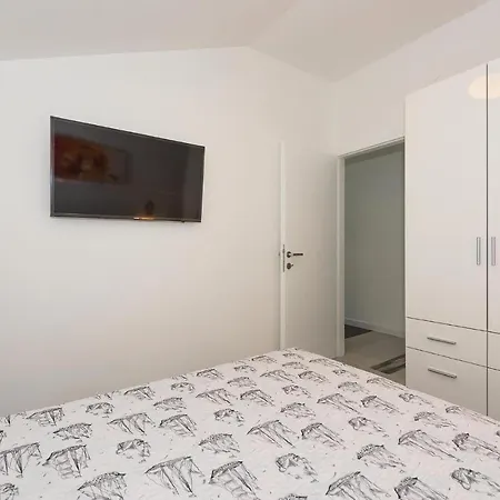 アパート Two-bedroom In