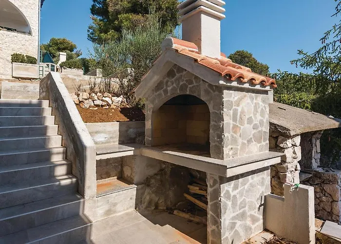 Two-bedroom In דירה *